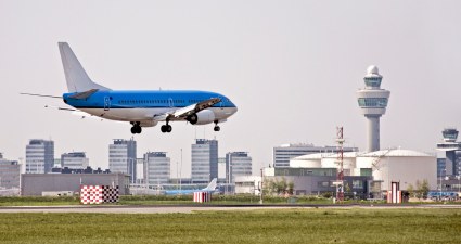 Dagelijks arriveren veel bezoekers op Schiphol voor een bezoek aan Amsterdam