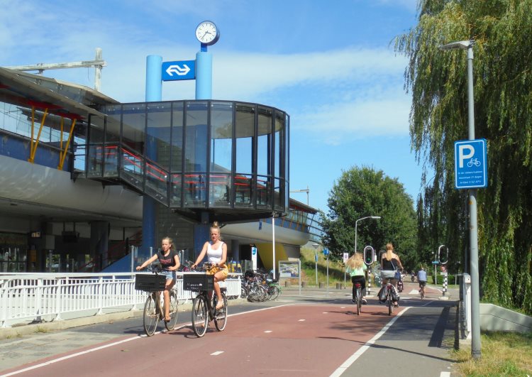 Station Parkwijk